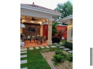 Bellas casas nuevas en una privilegiada ubicación con todo lo que usted y su familia siempre desearon.
